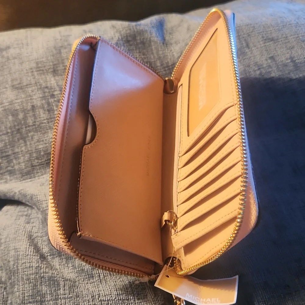 Wallet - Picture 2 of 3